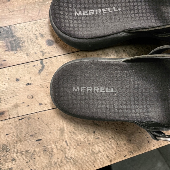 Merrell Black Strappy Slip-On Sandals - Picture 4 of 6